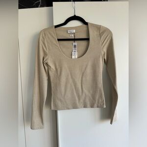 Aritzia Contour Scoopneck Longsleeve in Heathered Oat Medium